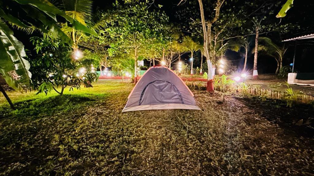 Stay On The Way Resort Mandwa Alībāg Esterno foto